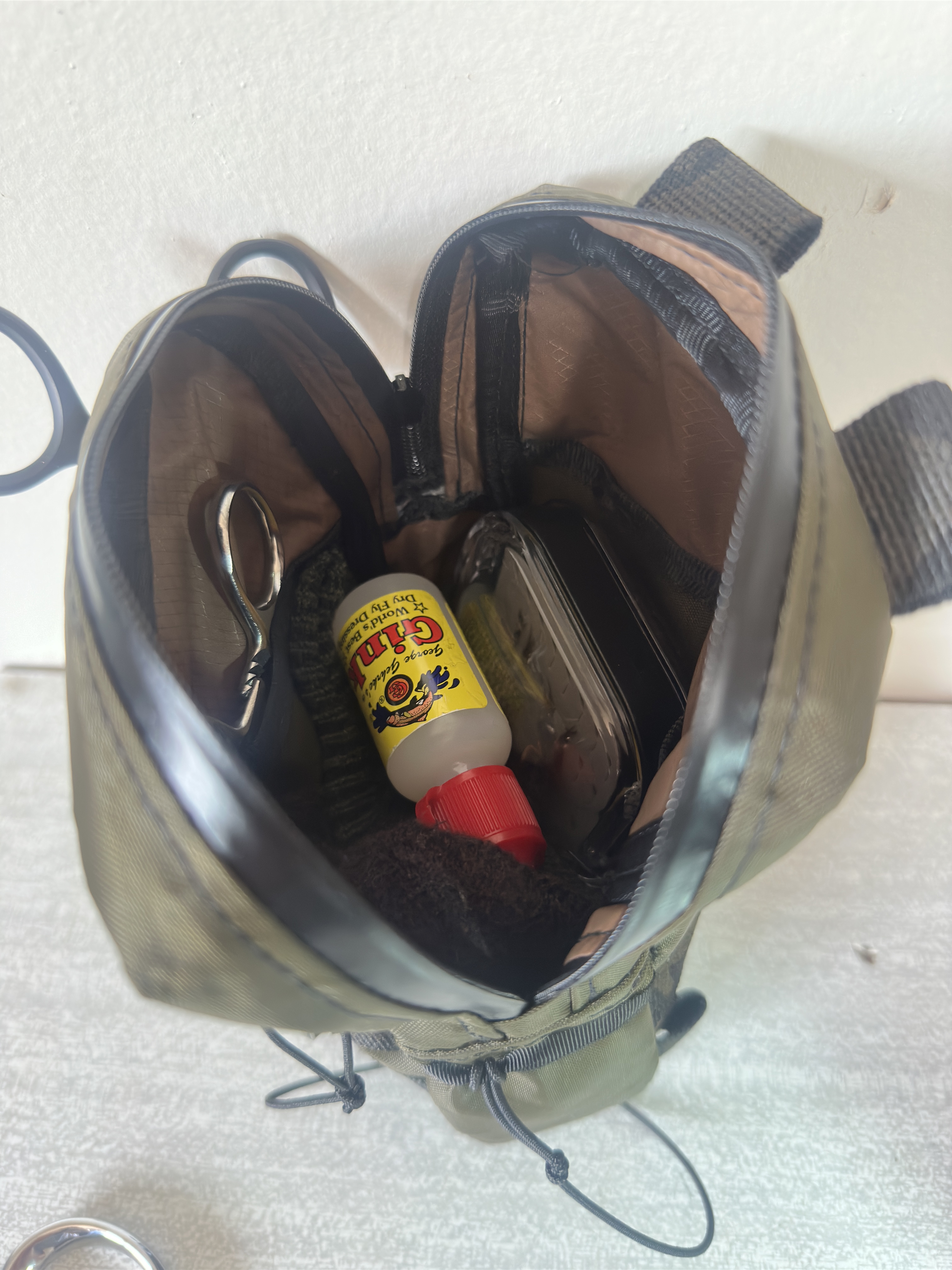 Fly fishing pouch photo 1